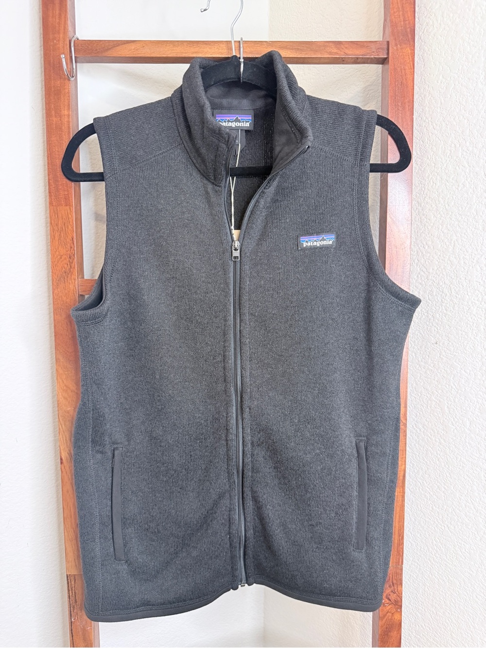 Patagonia Better Sweater Vest Women M Black NWT Fleece Full Zip 25887 FA21
